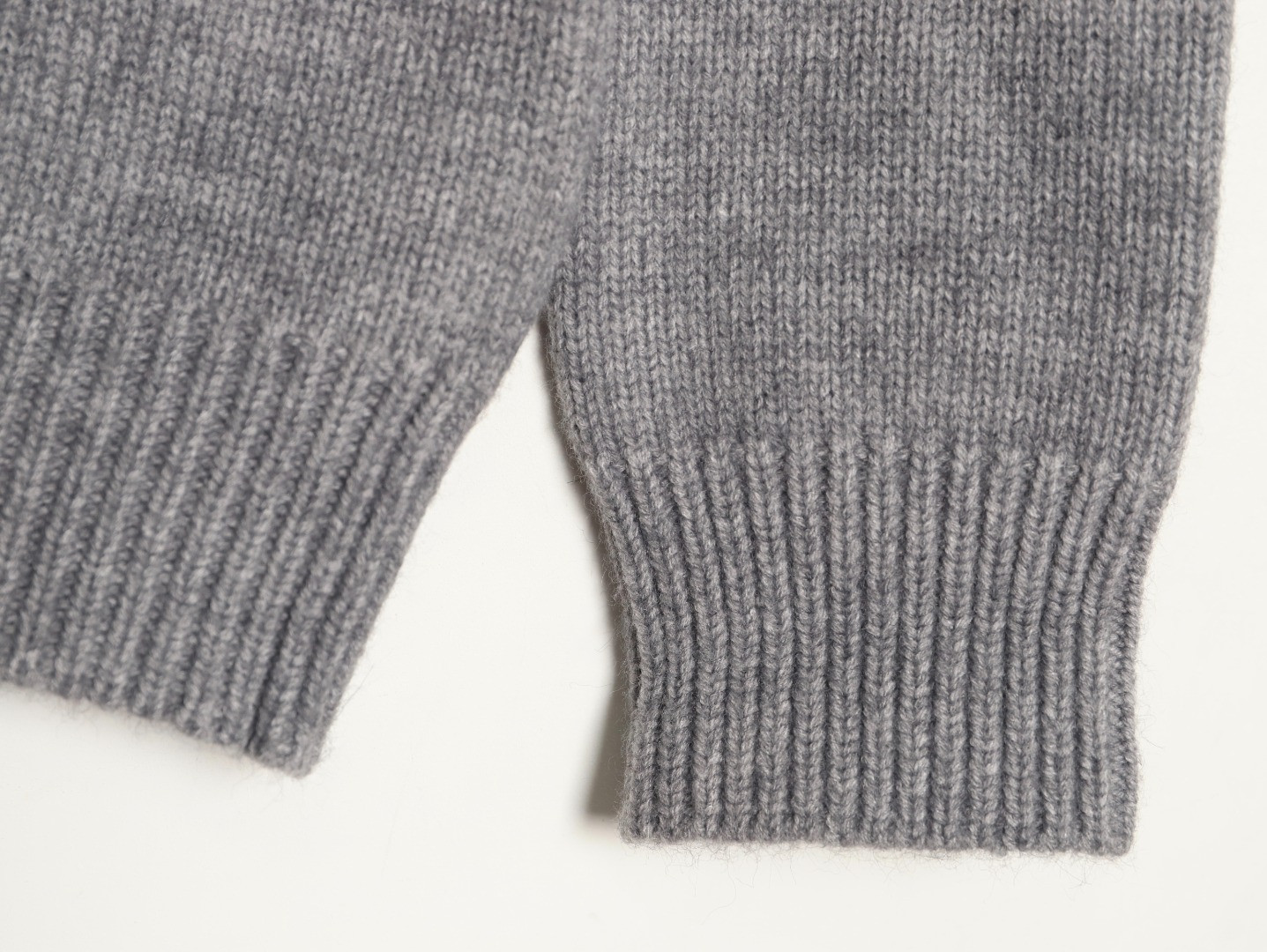 Bv*b*rry Sweaters