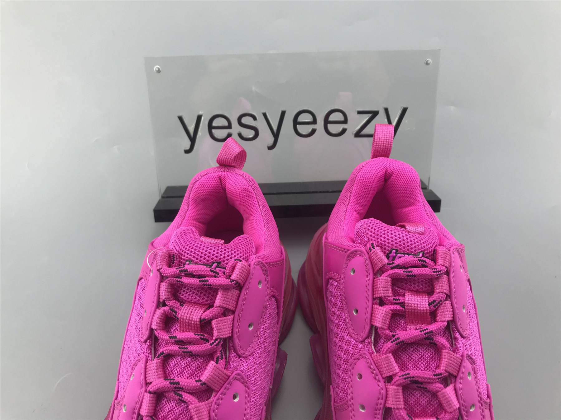 UA TRIPLE S CLEAR SOLE SNEAKER PINK