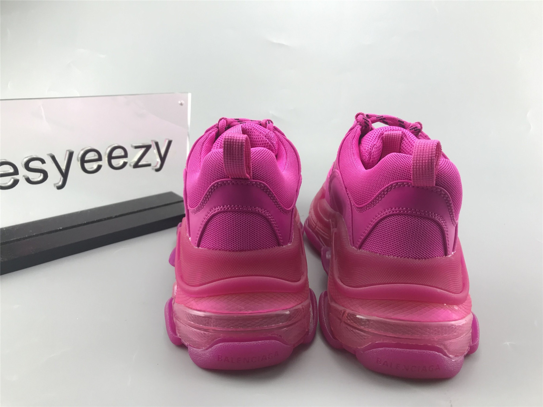 UA TRIPLE S CLEAR SOLE SNEAKER PINK