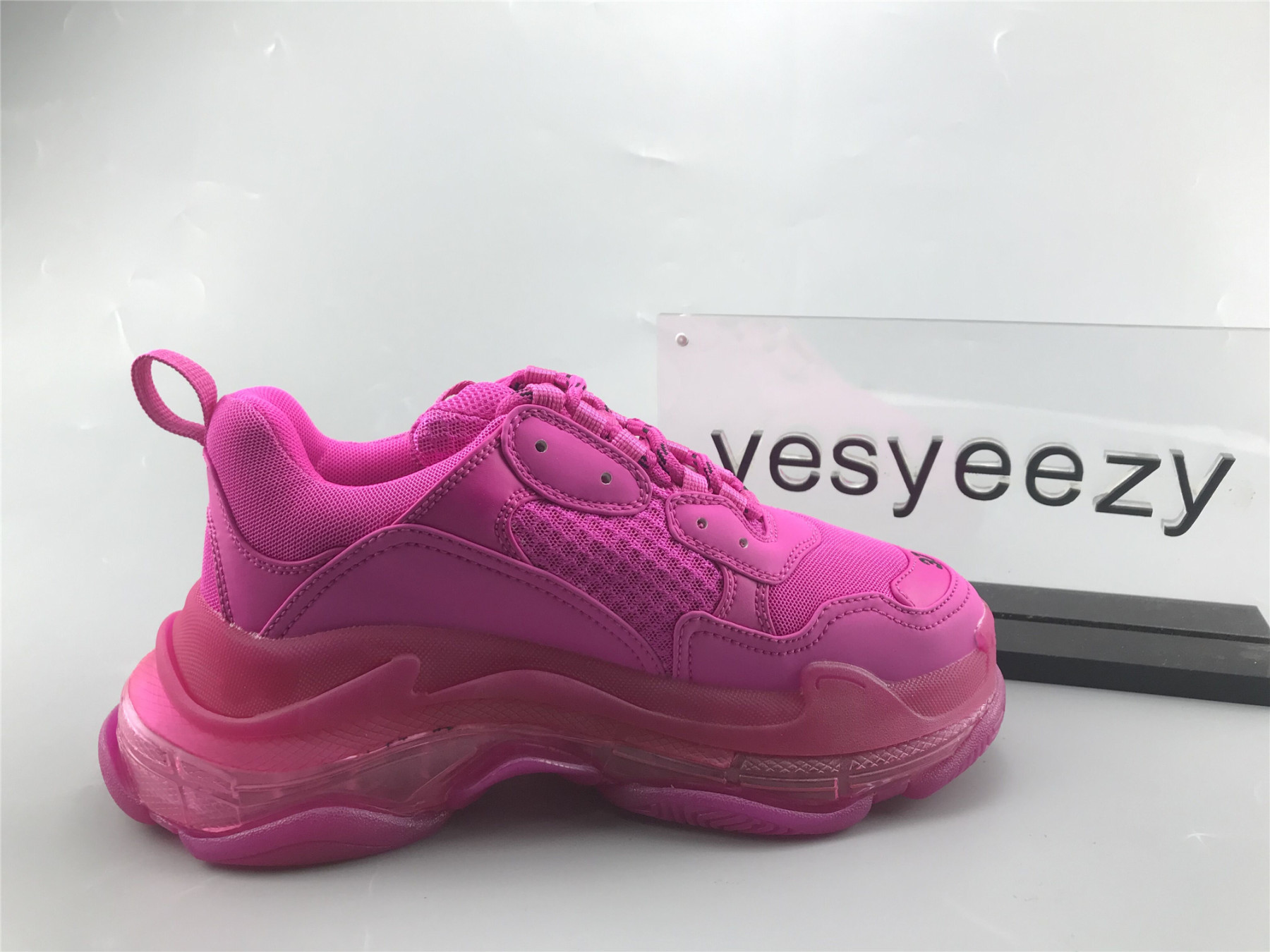 UA TRIPLE S CLEAR SOLE SNEAKER PINK