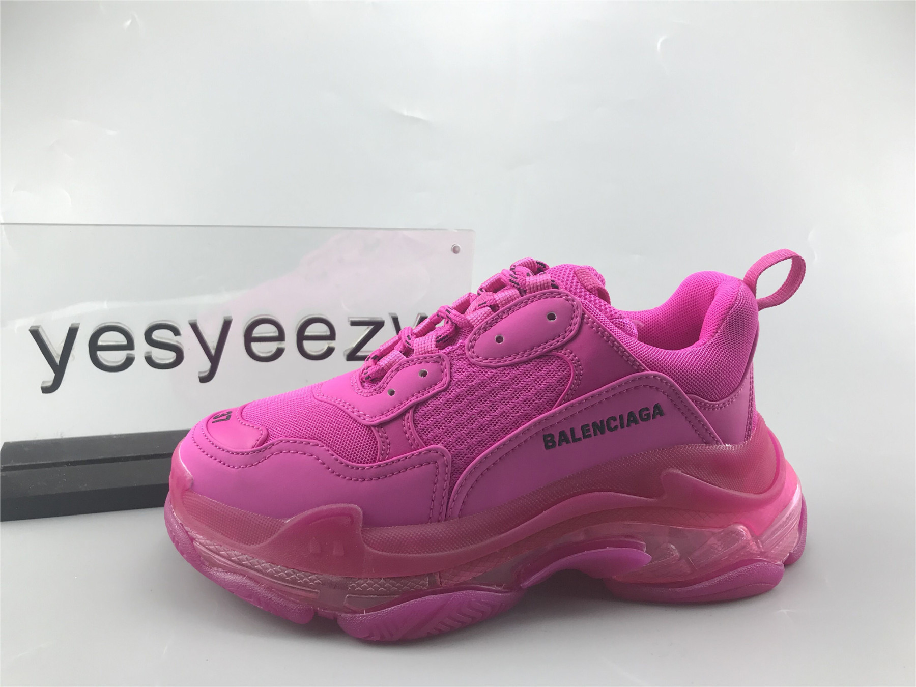 UA TRIPLE S CLEAR SOLE SNEAKER PINK