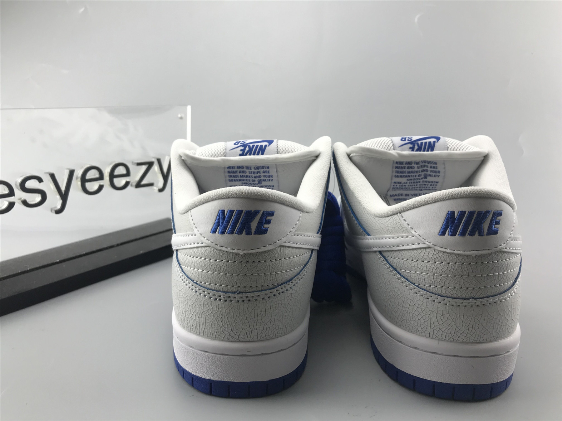 ua nike dunk low preM1vm sb
