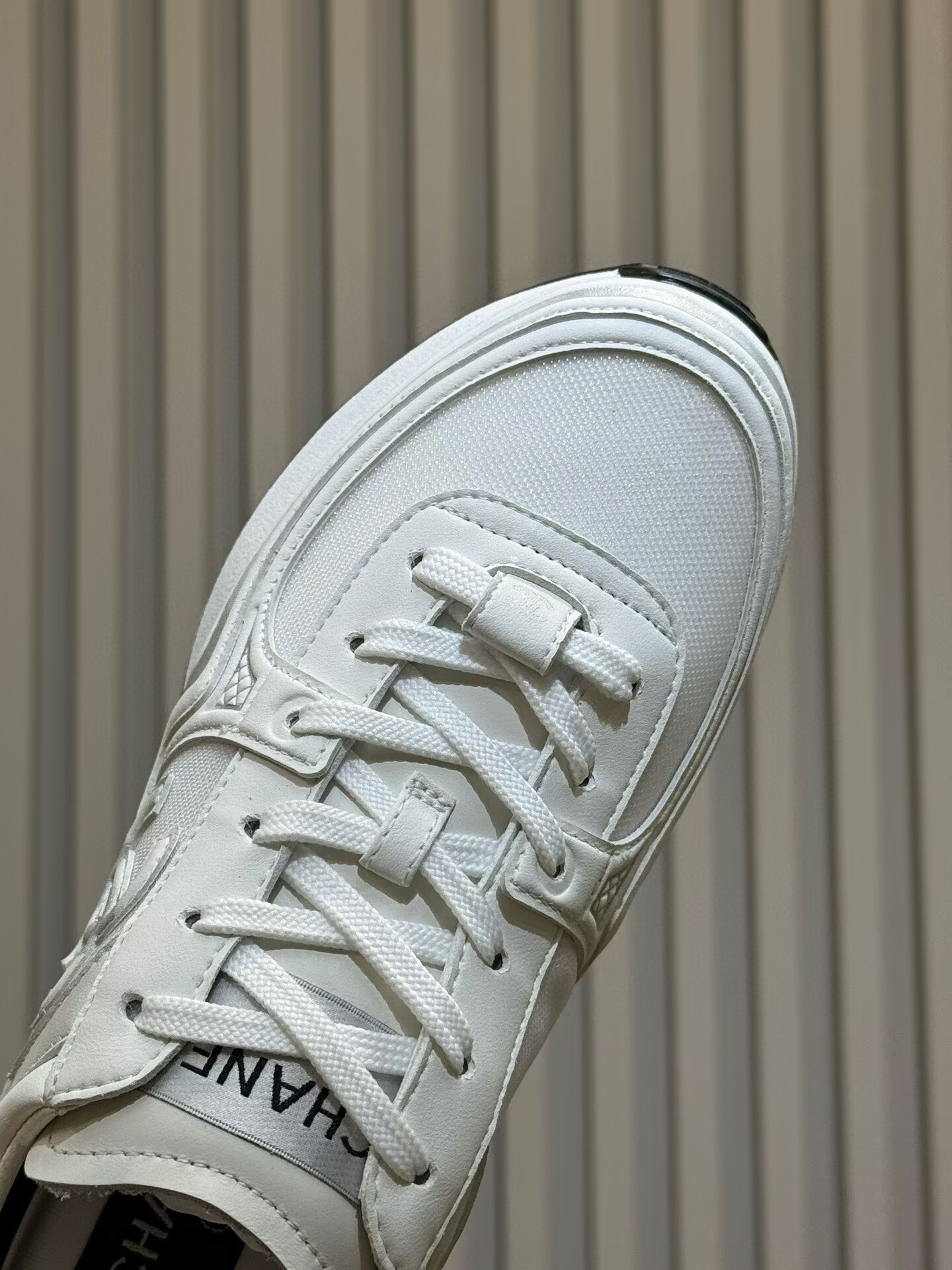 ua Ch**el sneakers