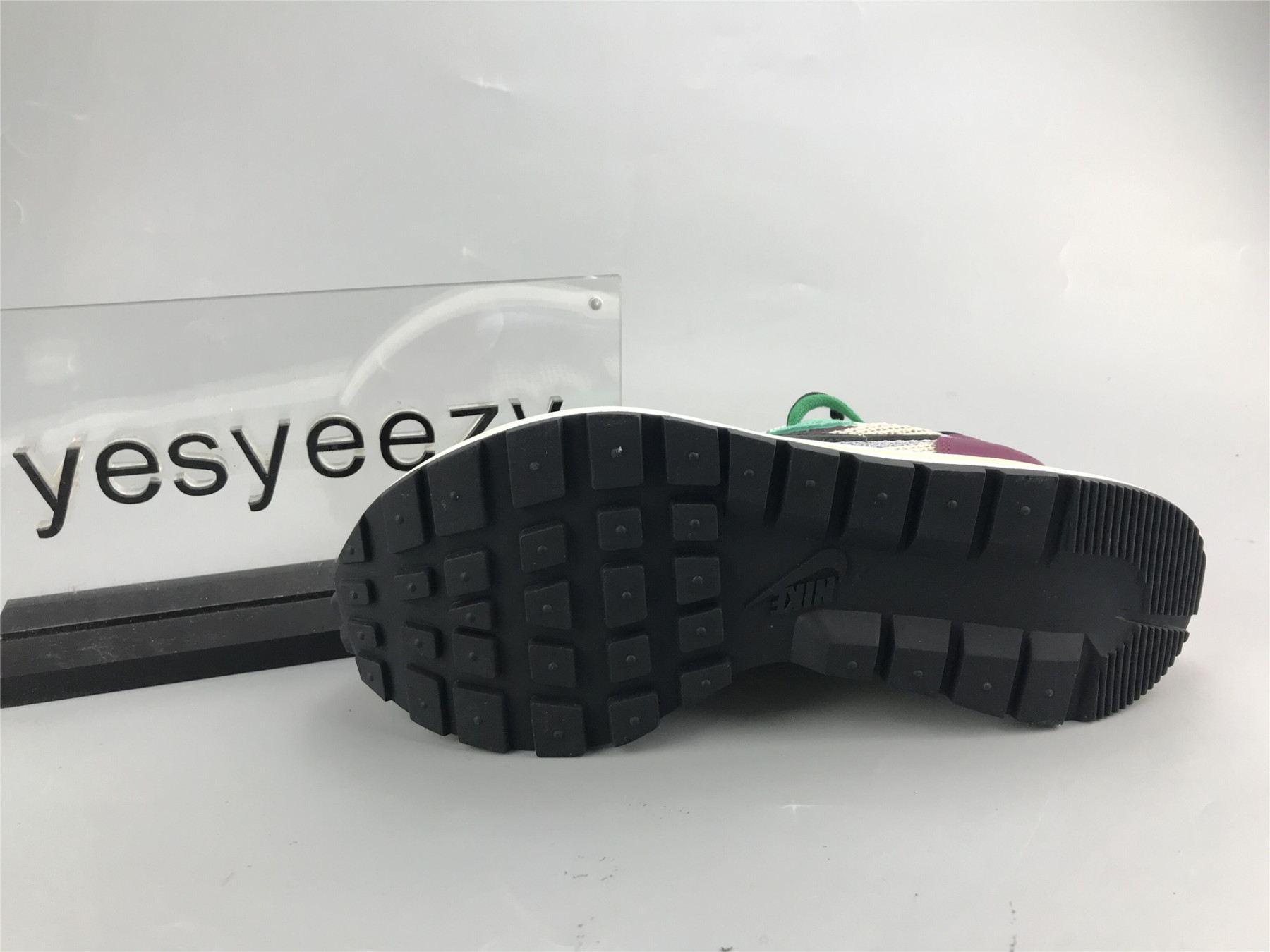 UA NIKE SACAI X VAPORWAFFLE SP
