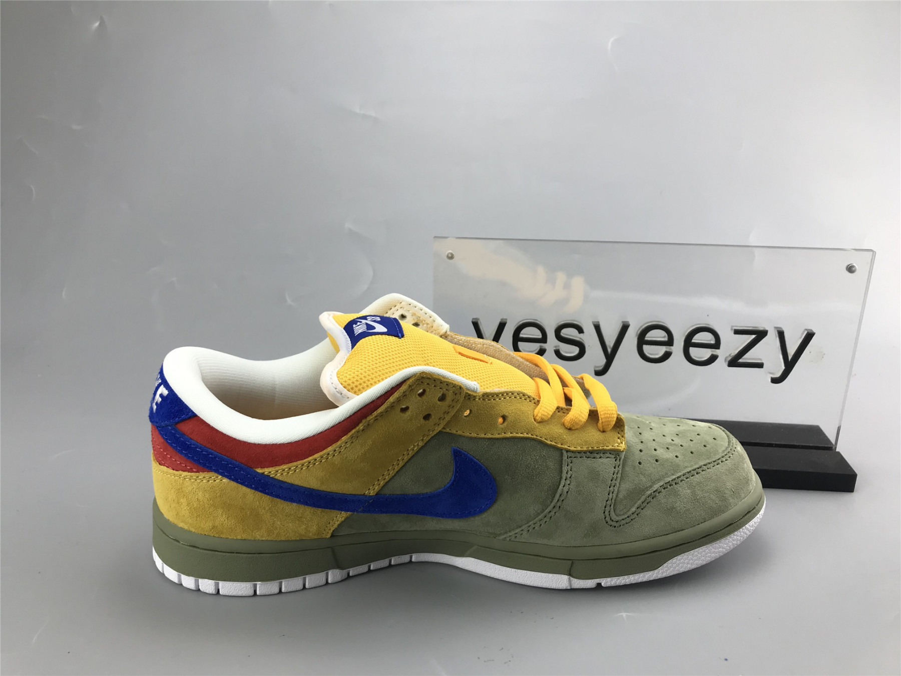 ua nike dunk low preM1vm sb