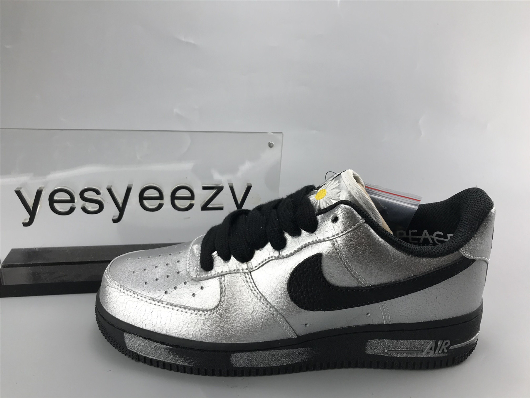 UA NIKE AIR FORCE 1