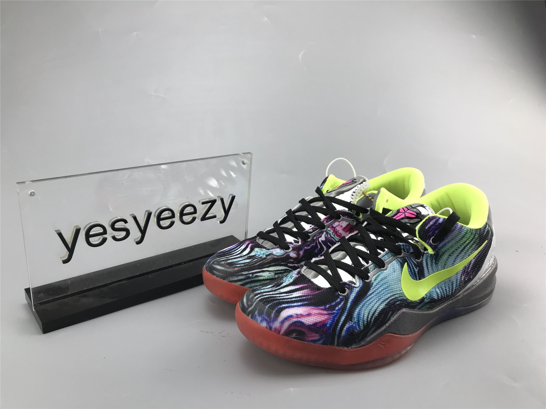 UA NIKE KOBE 8 SYSTEM