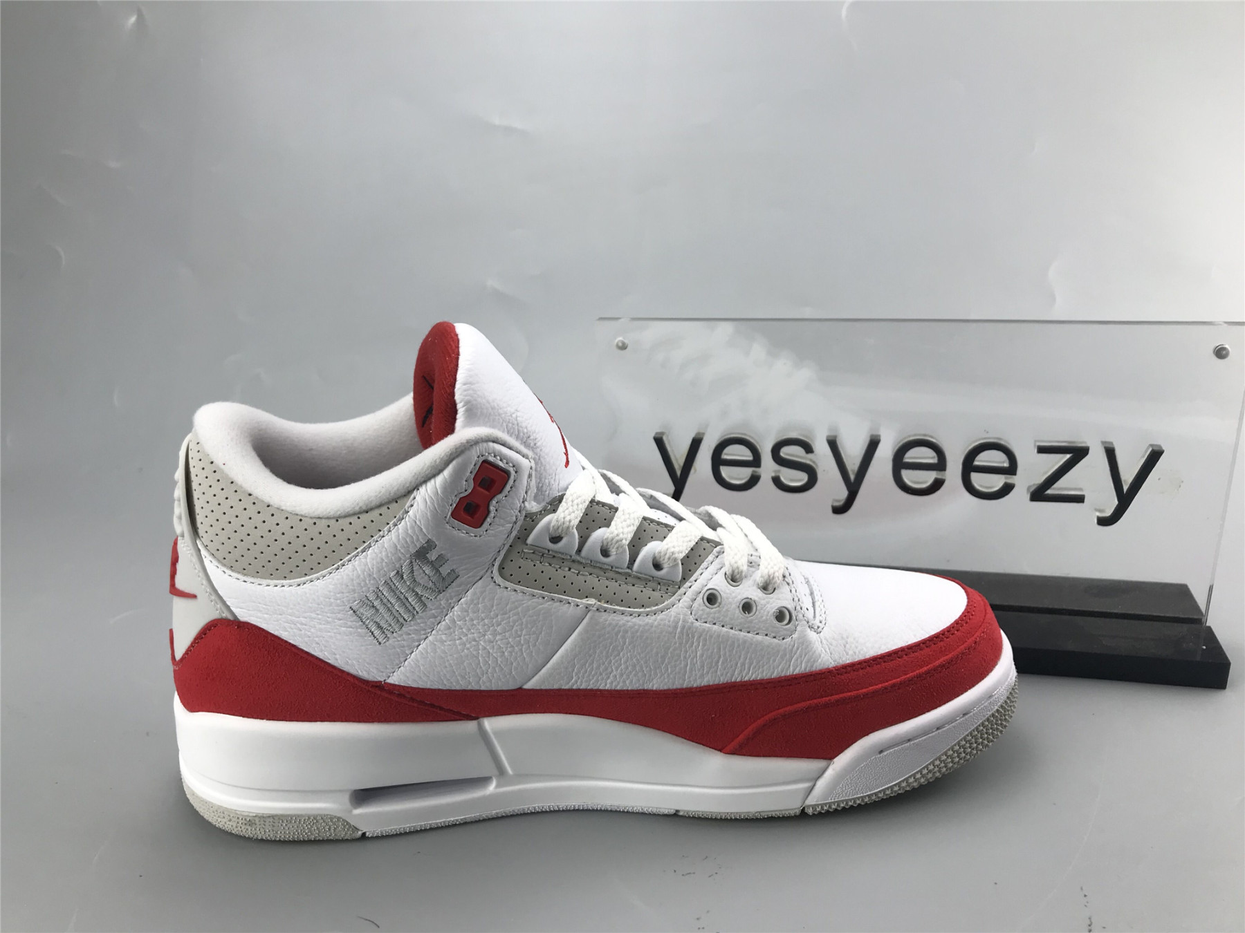 UA AIR JORDAN 3 RETRO TINKER