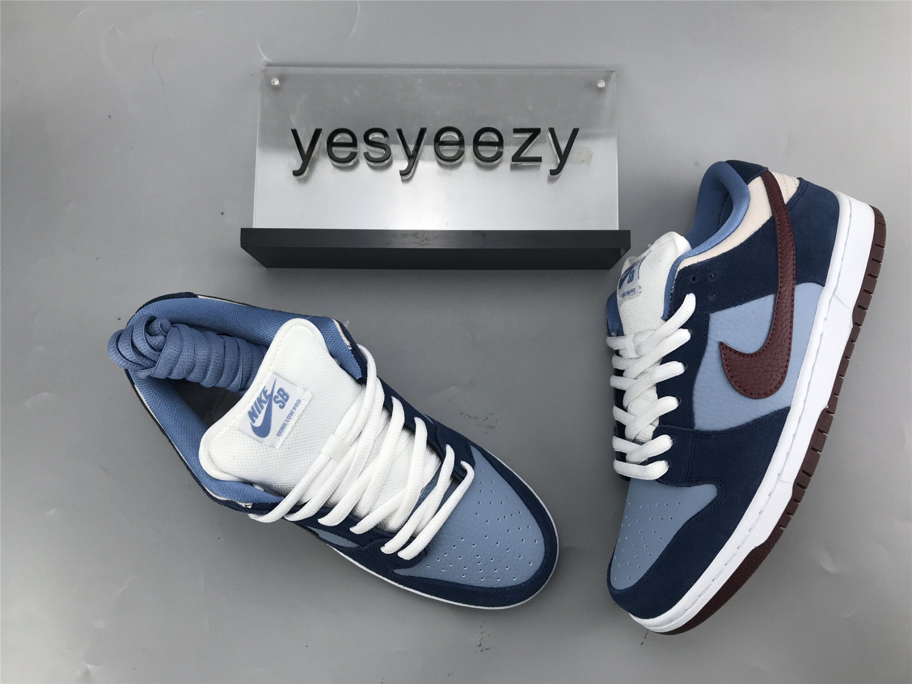 ua nike dunk low preM1vm sb