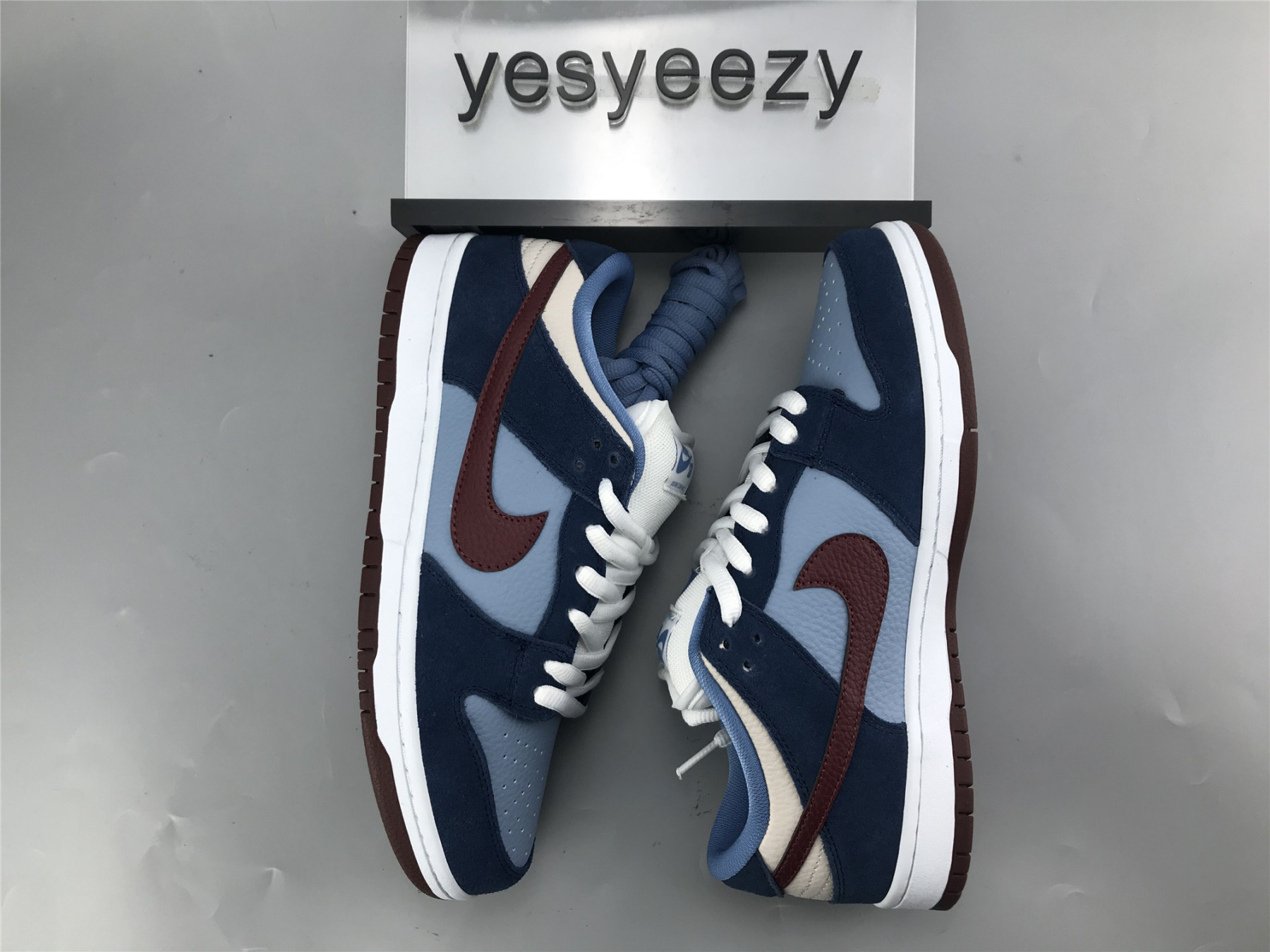 ua nike dunk low preM1vm sb