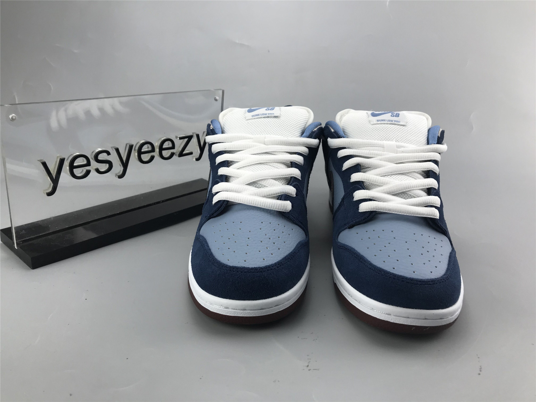 ua nike dunk low preM1vm sb