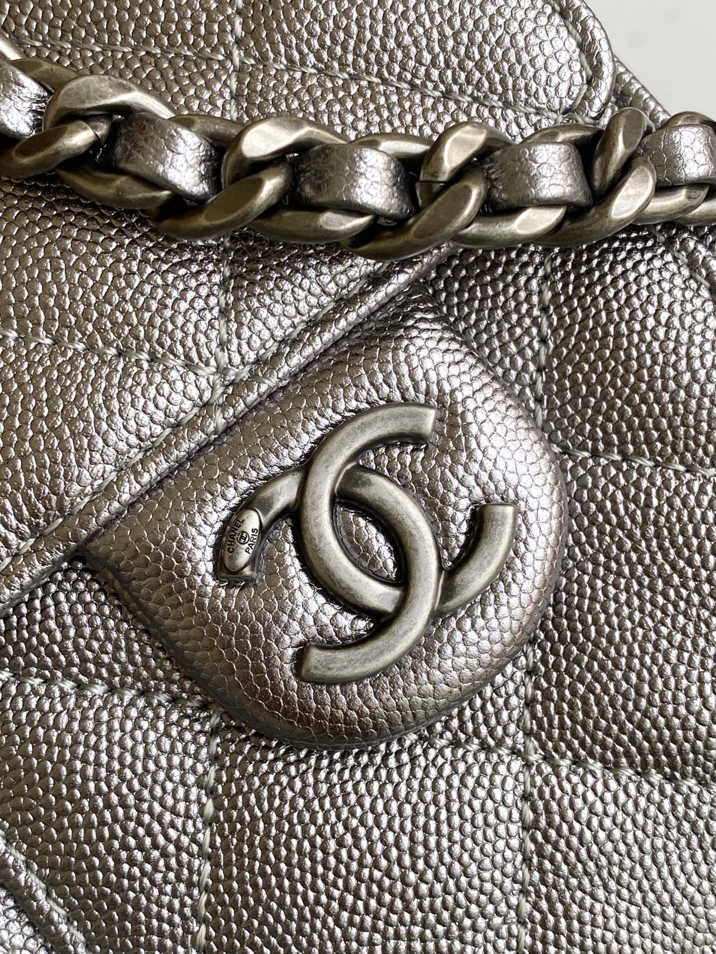 CHANEL 25C Bucket Bag 20x22x12.5cm
