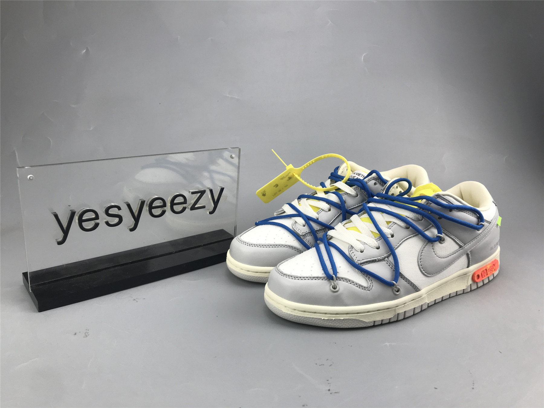 UA NIKE OFF-WHITE X DUNK LOW