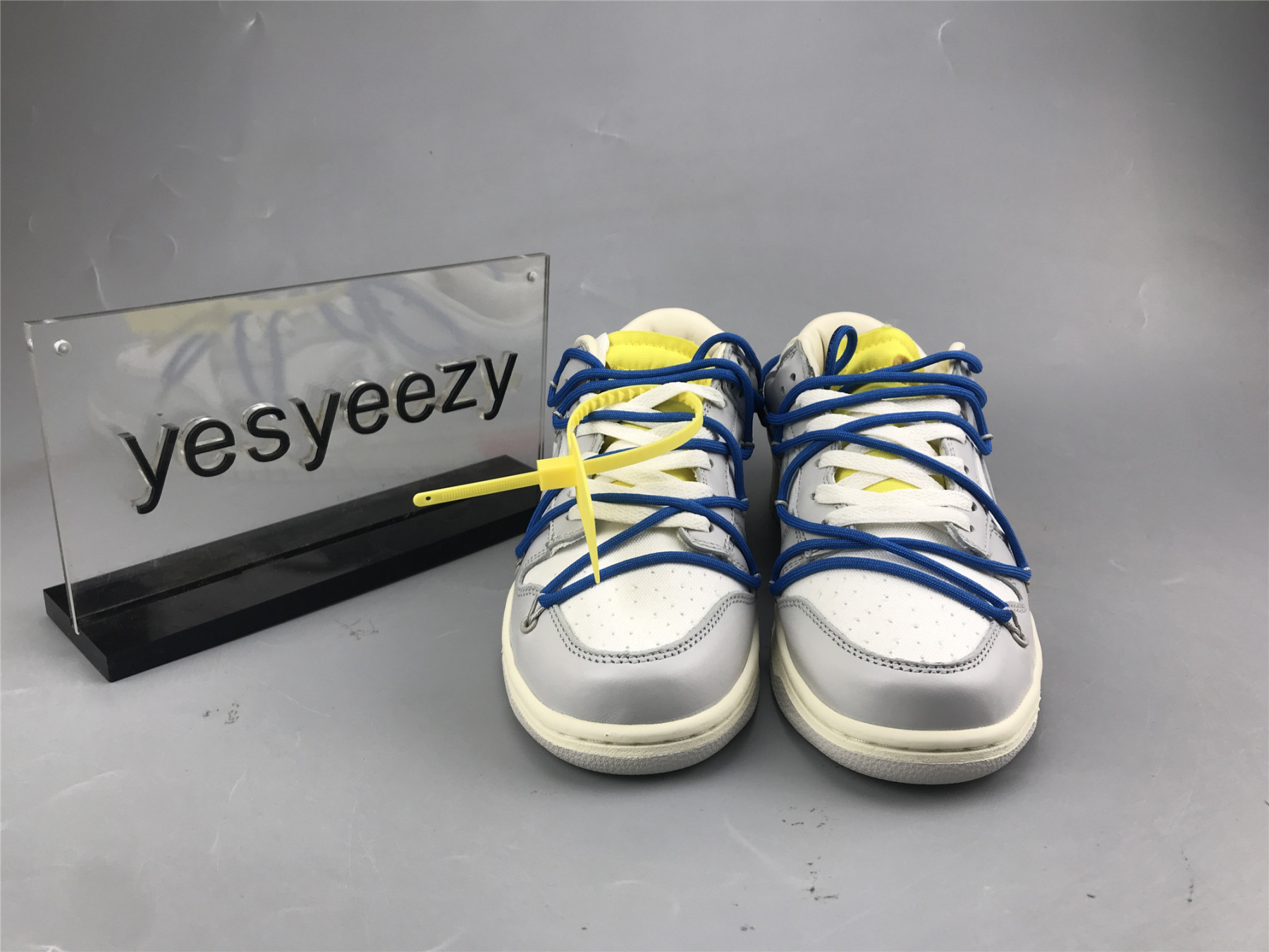 UA NIKE OFF-WHITE X DUNK LOW