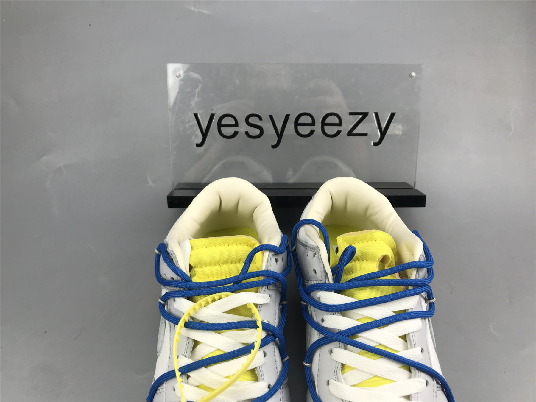 UA NIKE OFF-WHITE X DUNK LOW