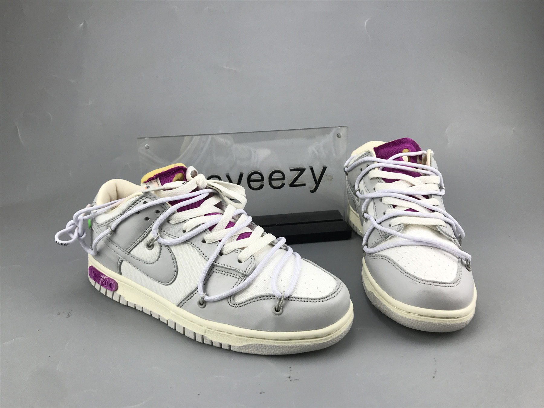 UA NIKE OFF-WHITE X DUNK LOW