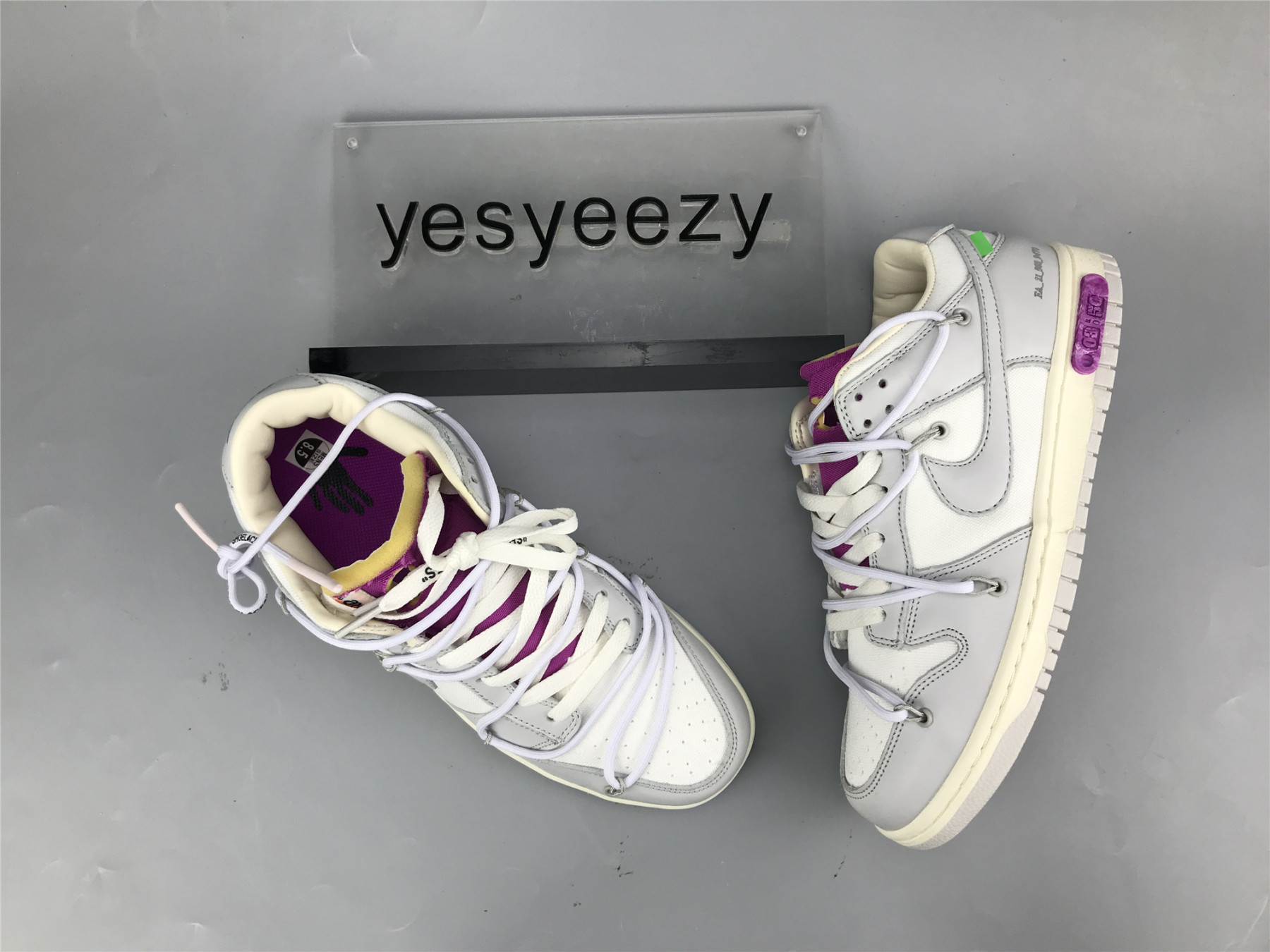 UA NIKE OFF-WHITE X DUNK LOW