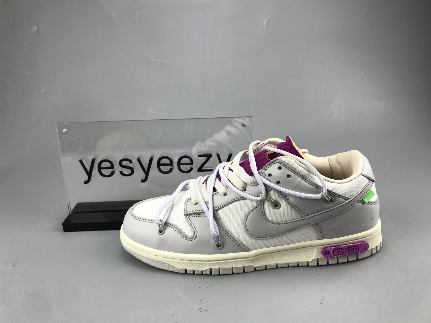 UA NIKE OFF-WHITE X DUNK LOW