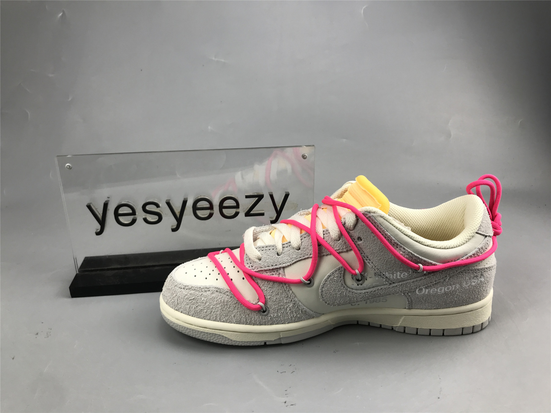UA NIKE OFF-WHITE X DUNK LOW