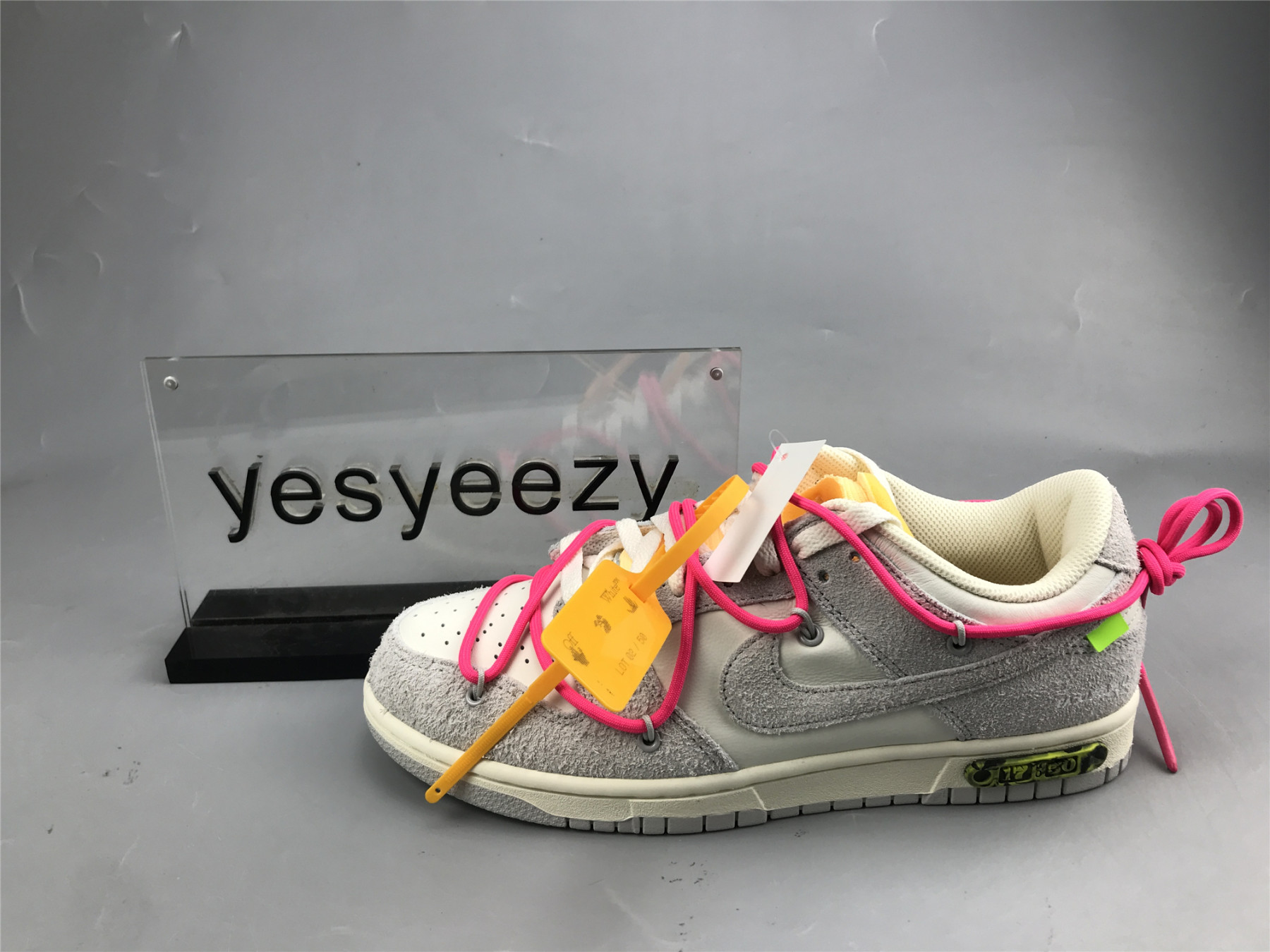 UA NIKE OFF-WHITE X DUNK LOW