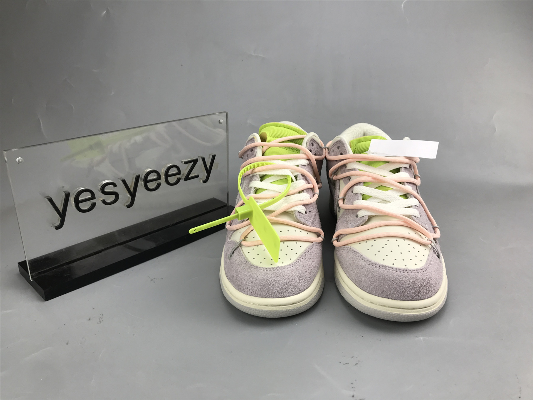 UA NIKE OFF-WHITE X DUNK LOW