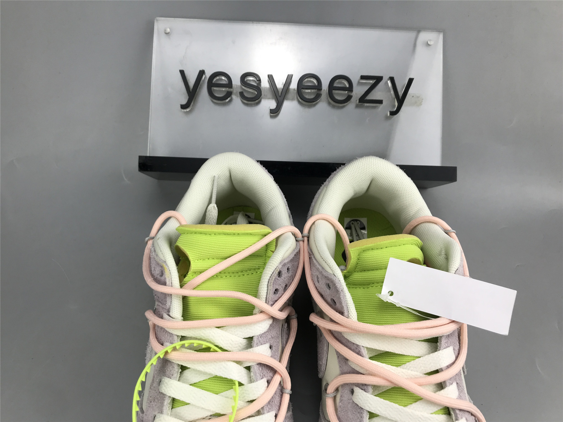 UA NIKE OFF-WHITE X DUNK LOW