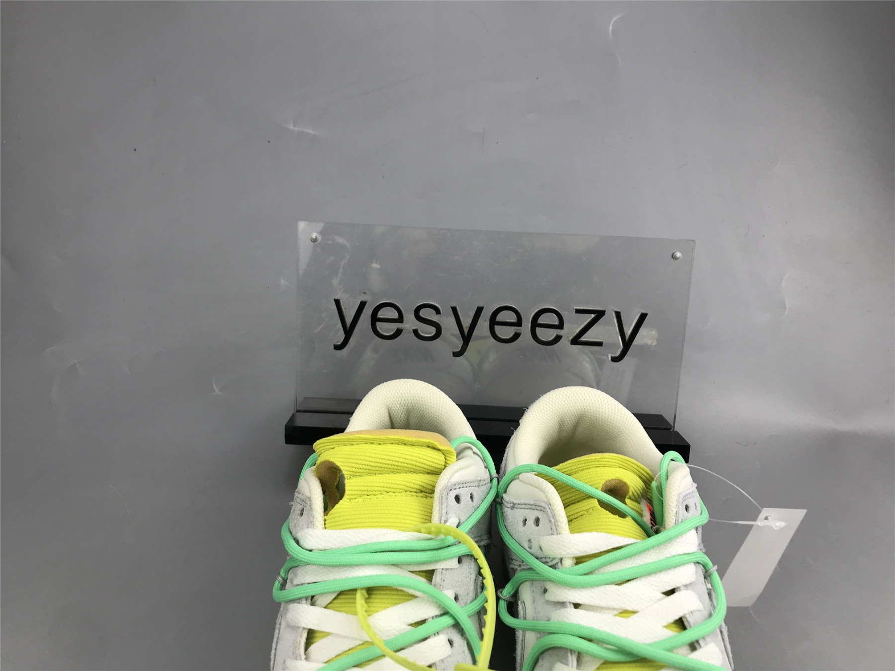 UA NIKE OFF-WHITE X DUNK LOW