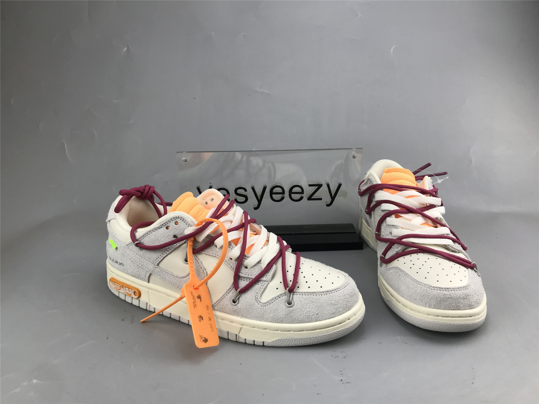 UA NIKE OFF-WHITE X DUNK LOW