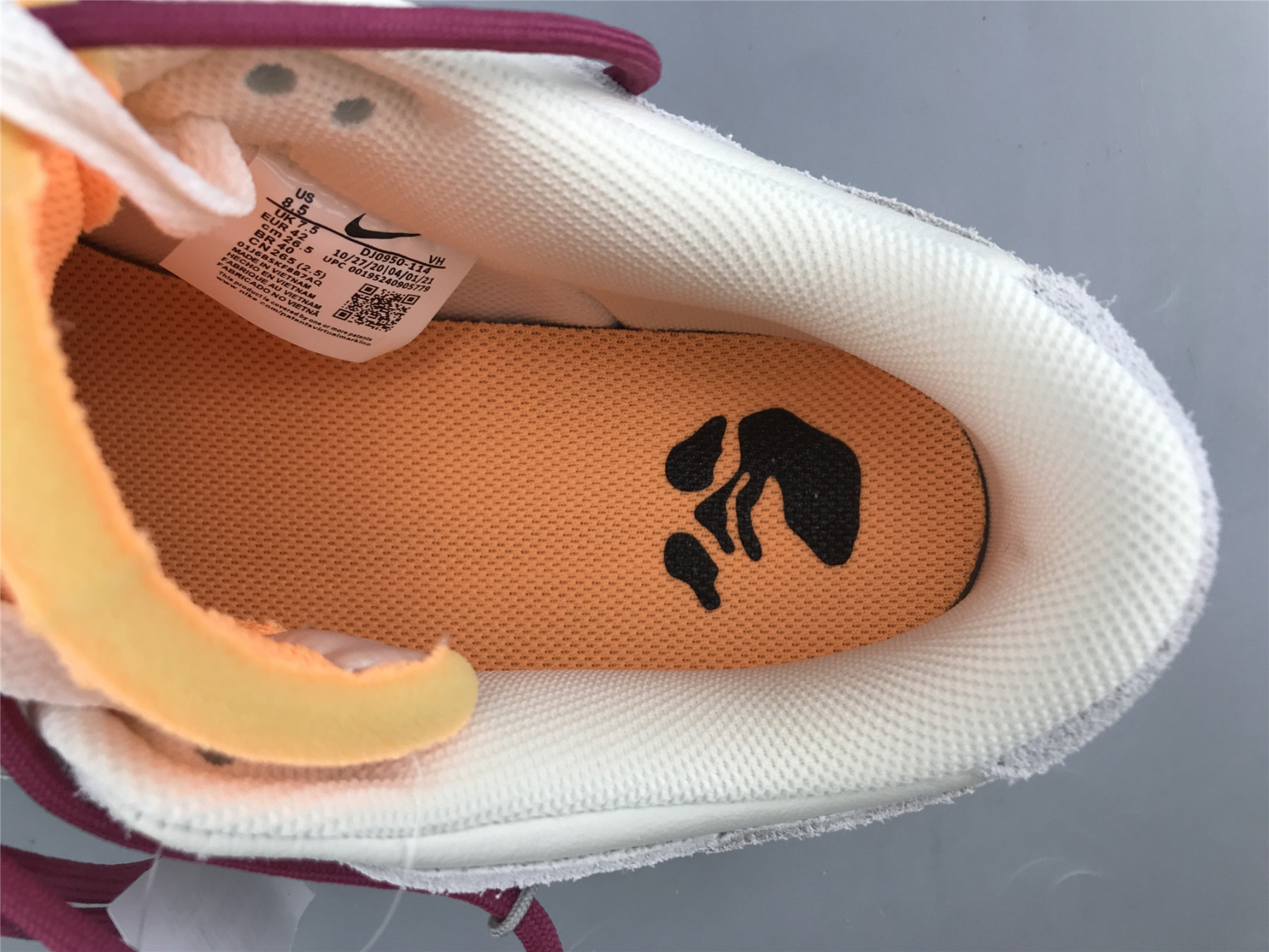 UA NIKE OFF-WHITE X DUNK LOW