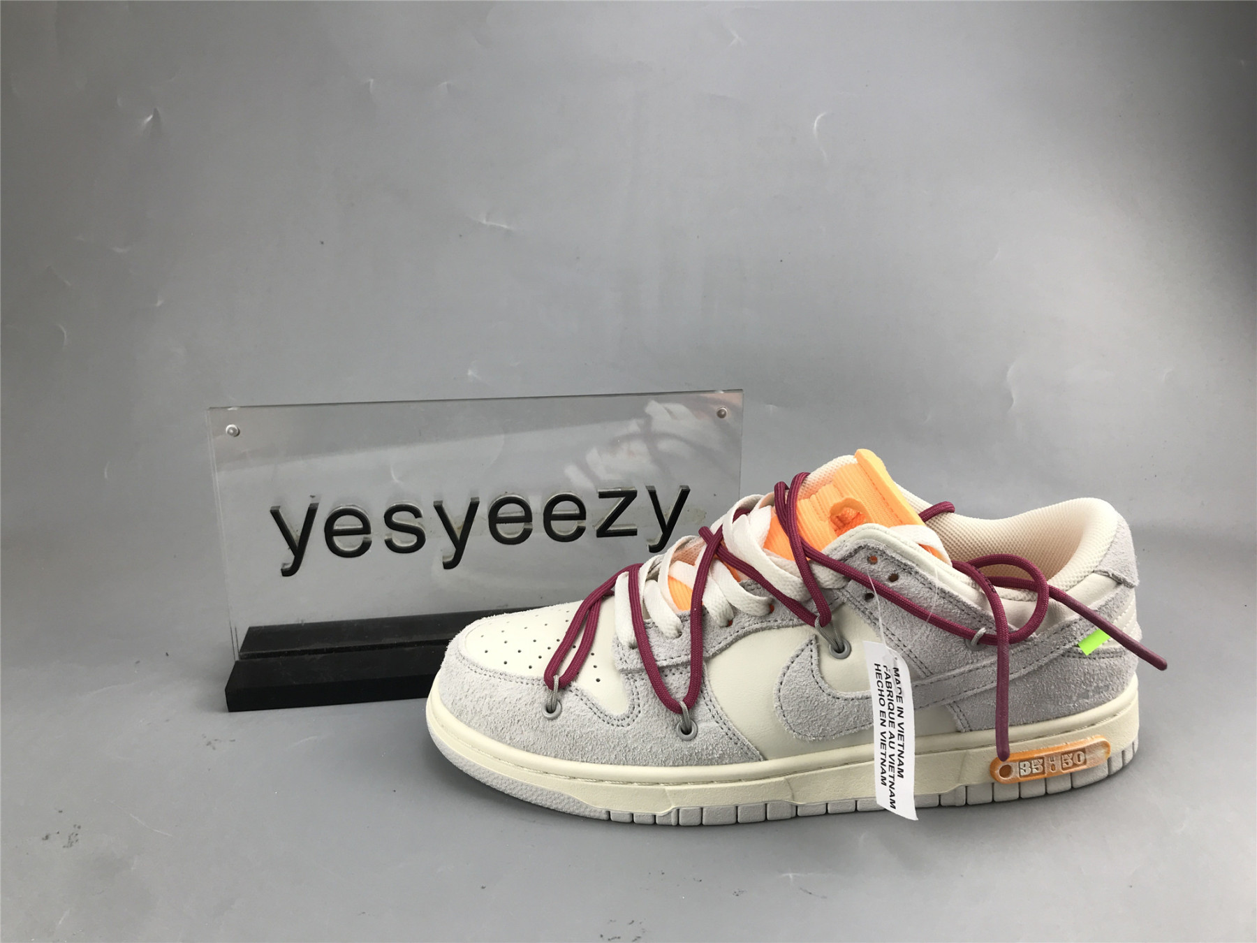 UA NIKE OFF-WHITE X DUNK LOW