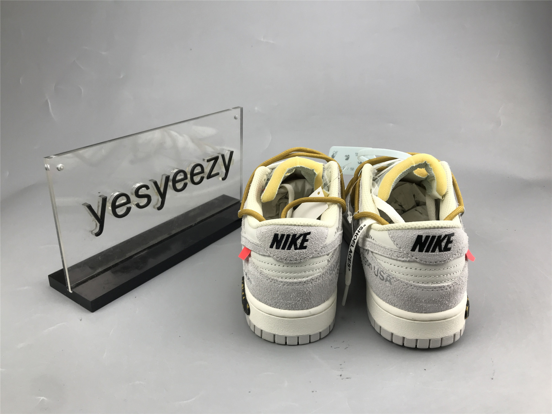 UA NIKE OFF-WHITE X DUNK LOW