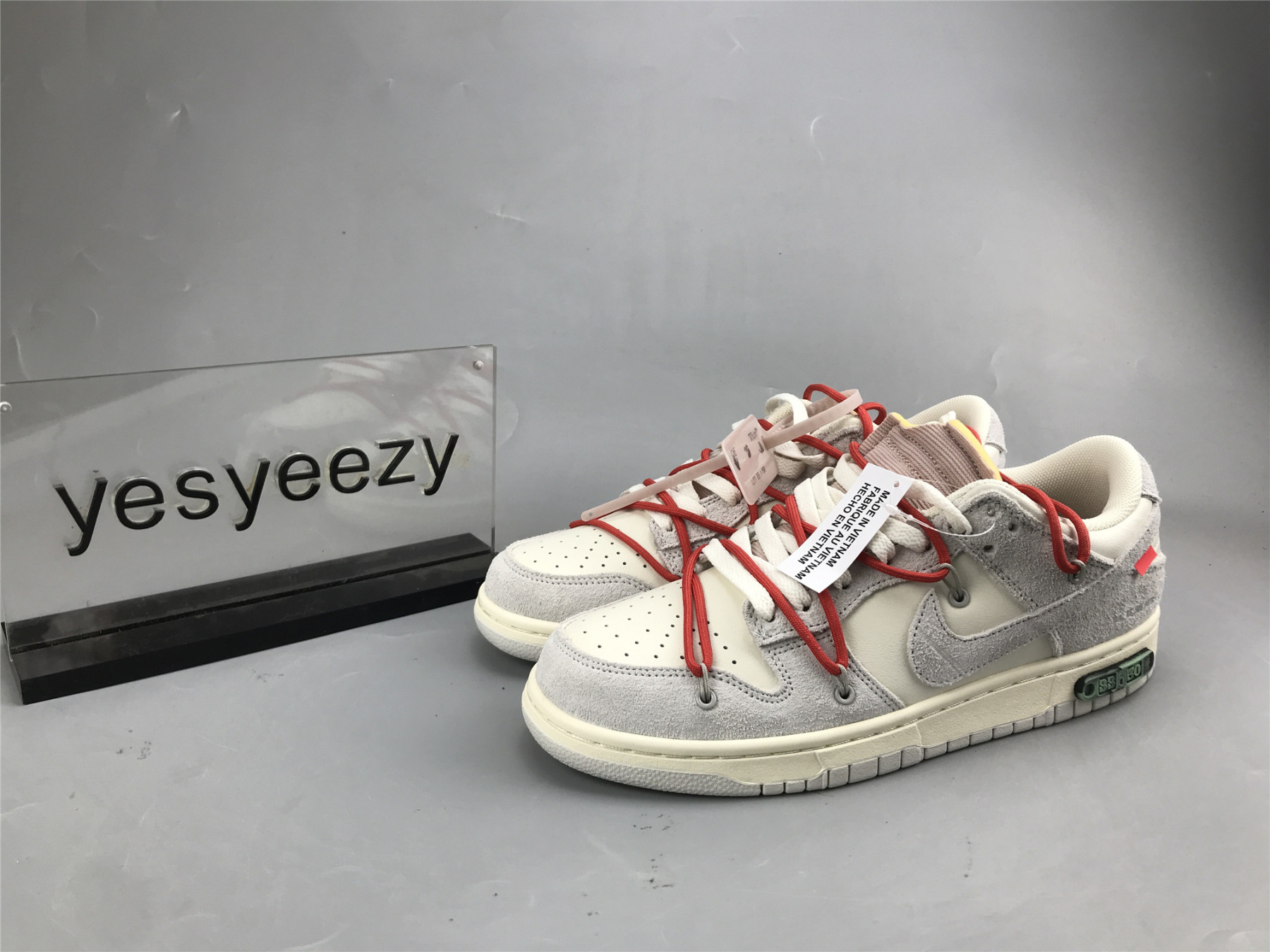 UA NIKE OFF-WHITE X DUNK LOW