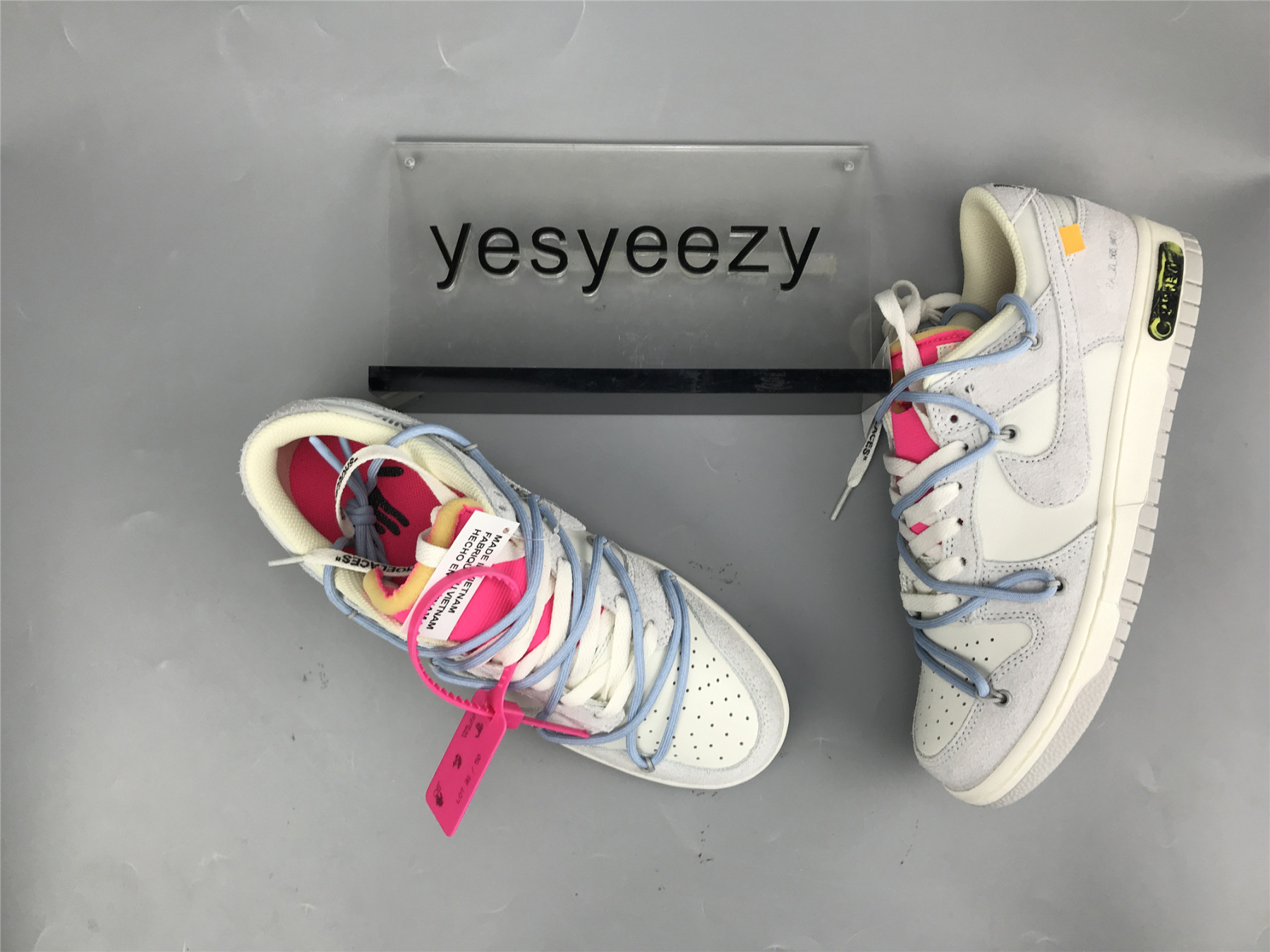 UA NIKE OFF-WHITE X DUNK LOW