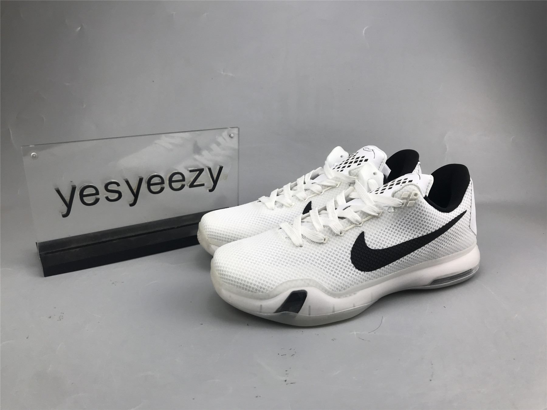 UA NIKE KOBE 10 
