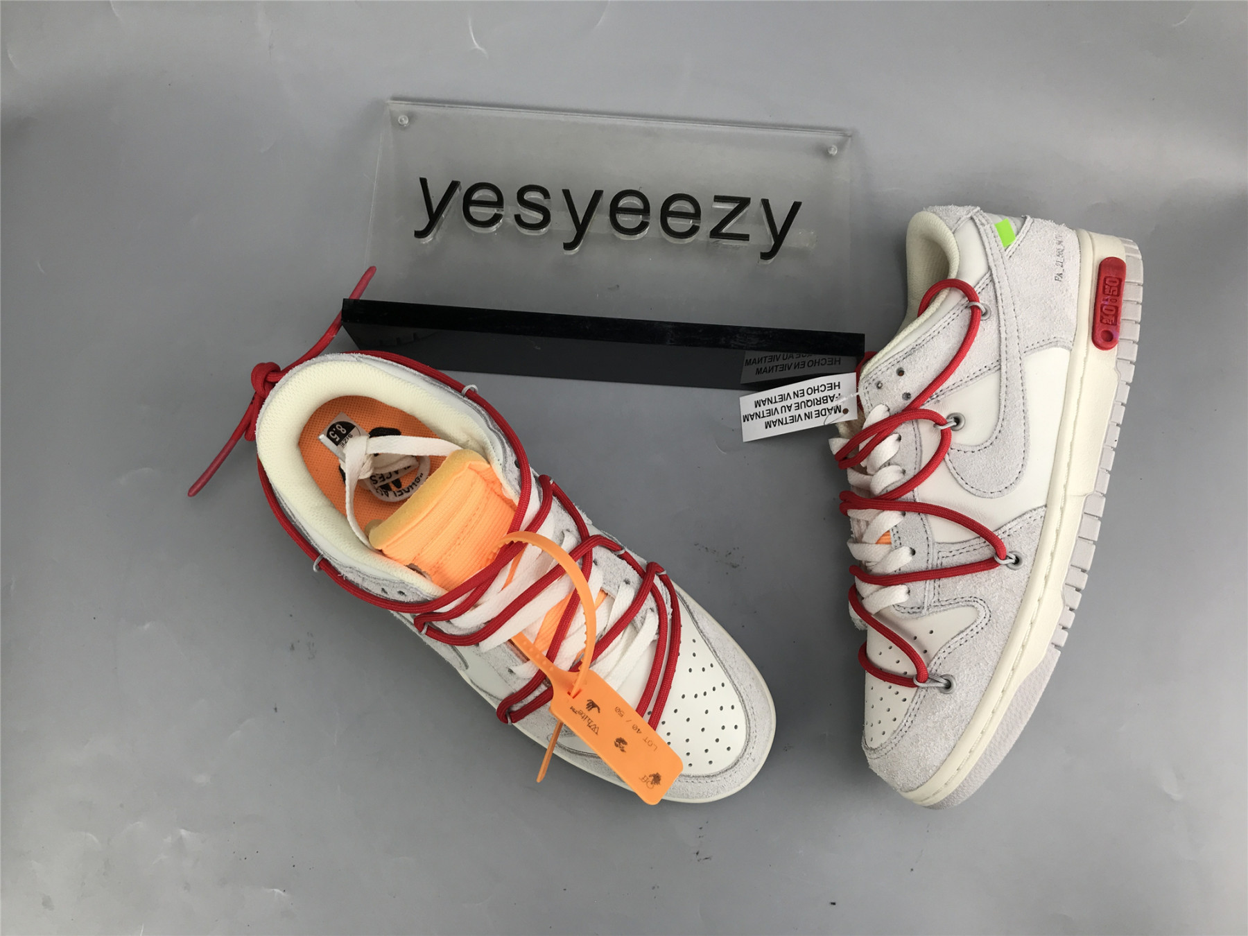 UA NIKE OFF-WHITE X DUNK LOW