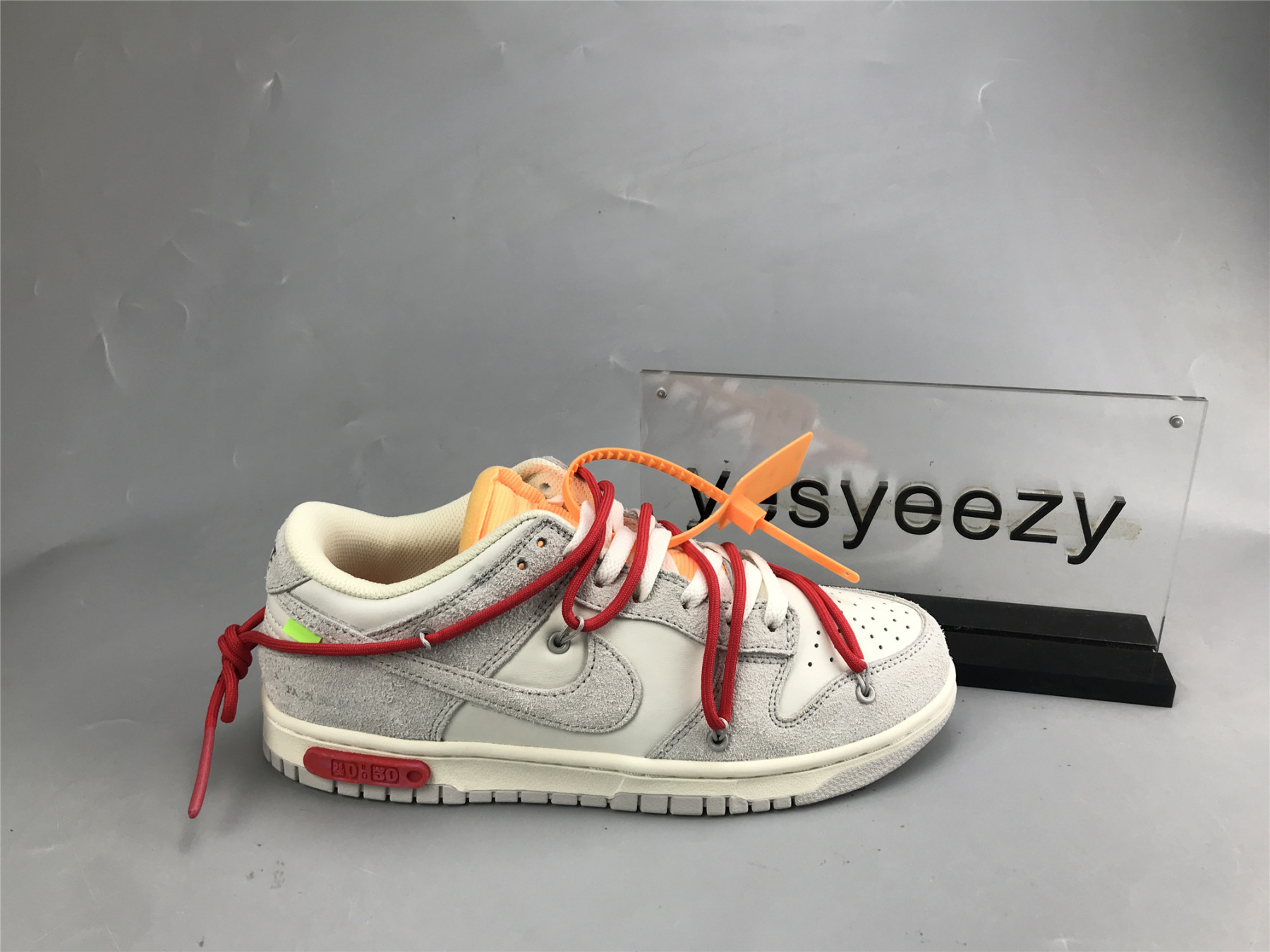 UA NIKE OFF-WHITE X DUNK LOW