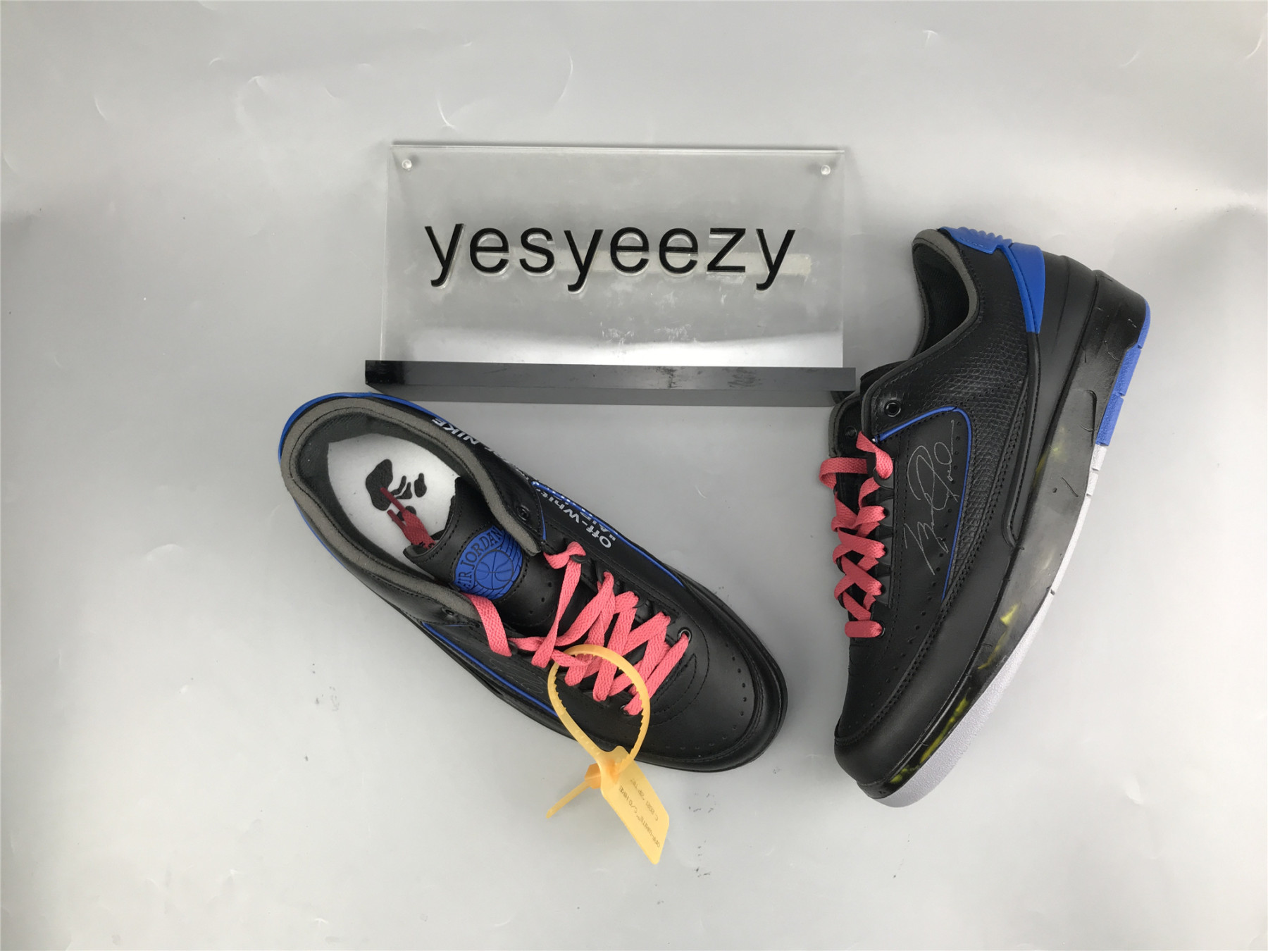 UA OFF-WHITE X AIR JORDAN 2 RETRO LOW SP
