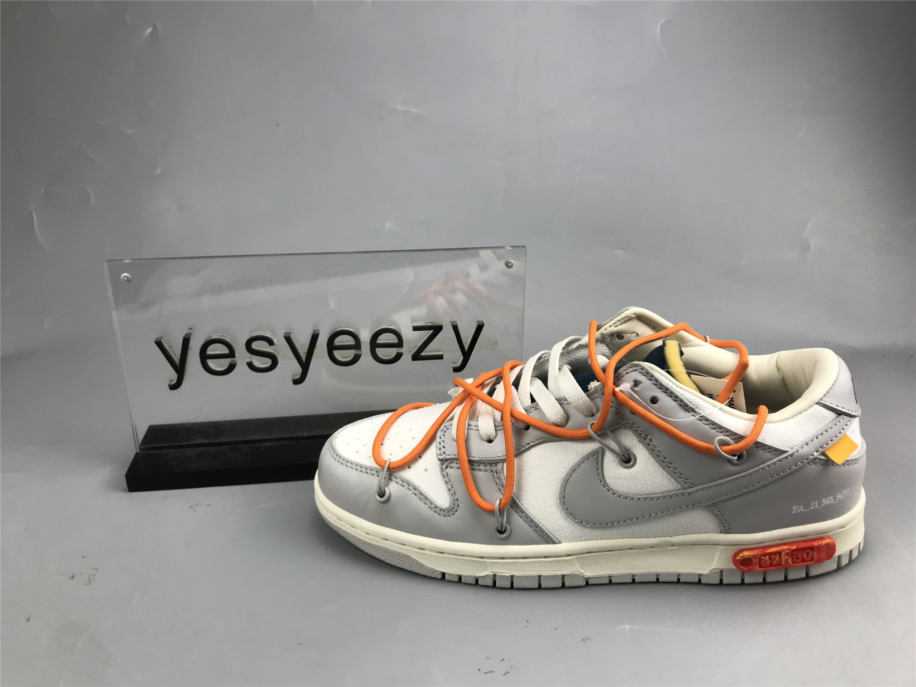 UA NIKE OFF-WHITE X DUNK LOW