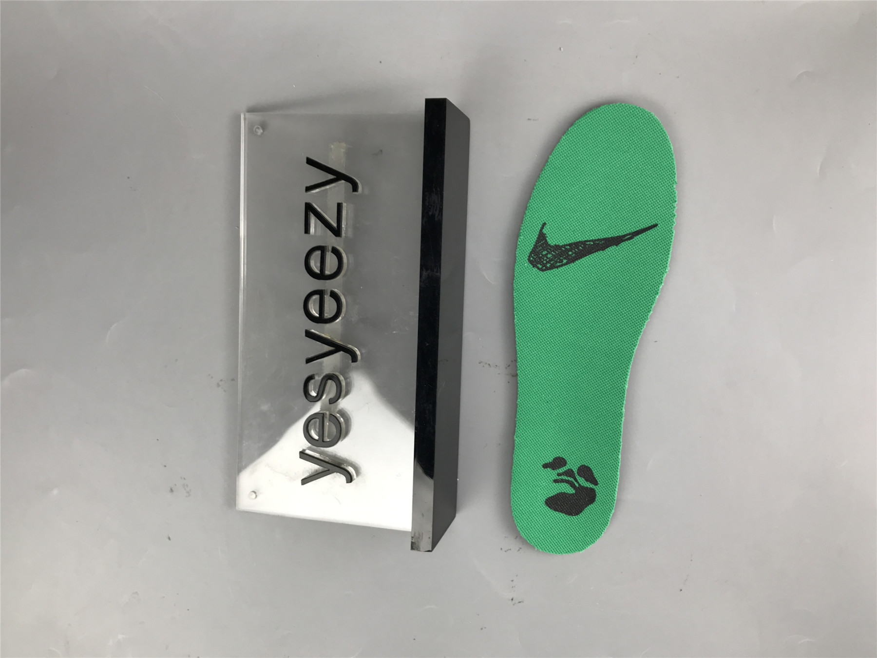 UA NIKE OFF-WHITE X DUNK LOW