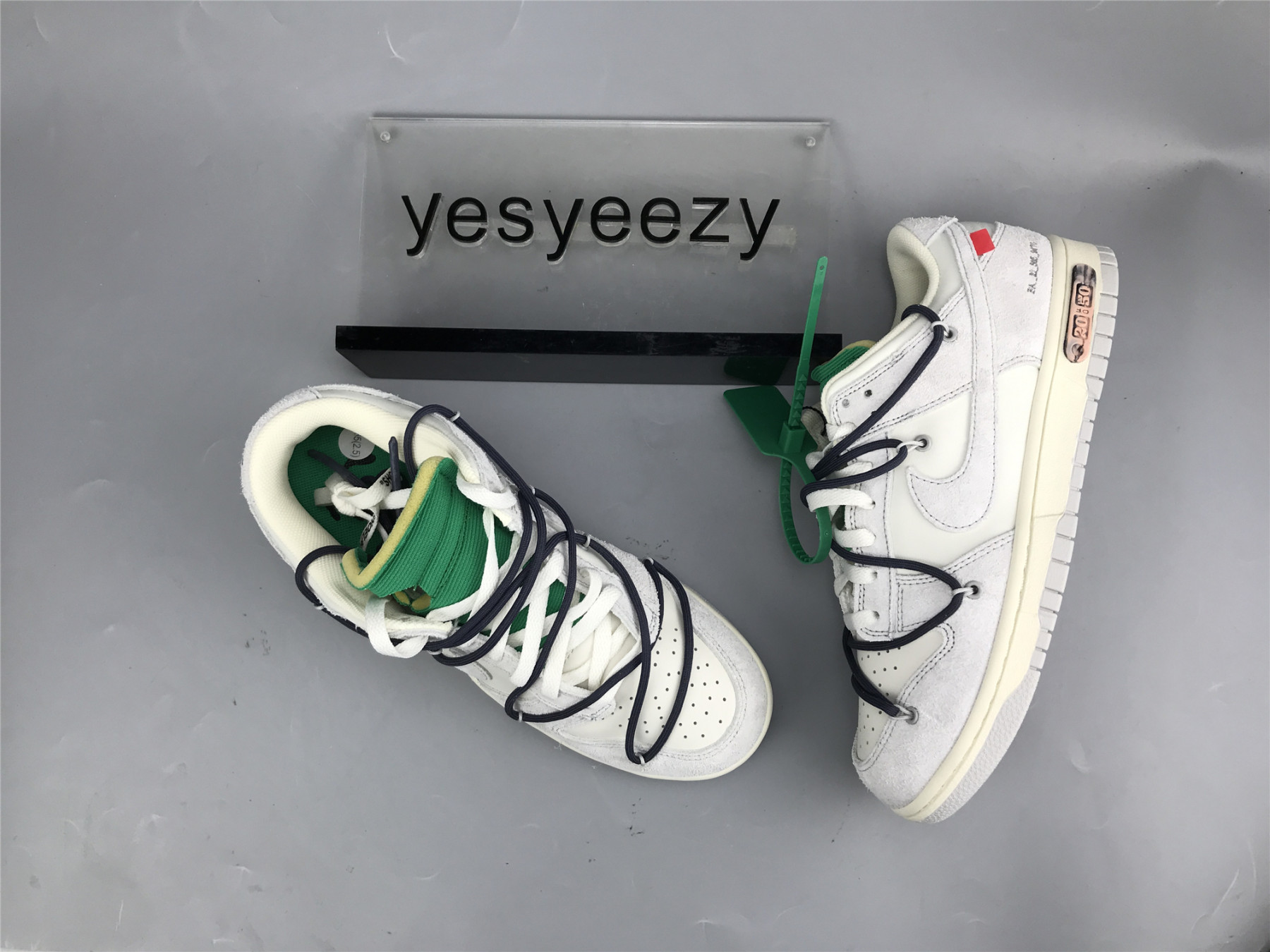 UA NIKE OFF-WHITE X DUNK LOW