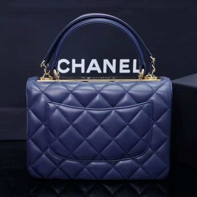 CHANEL FLAP BAG WITH TOP HANDLE 17x25x12cm