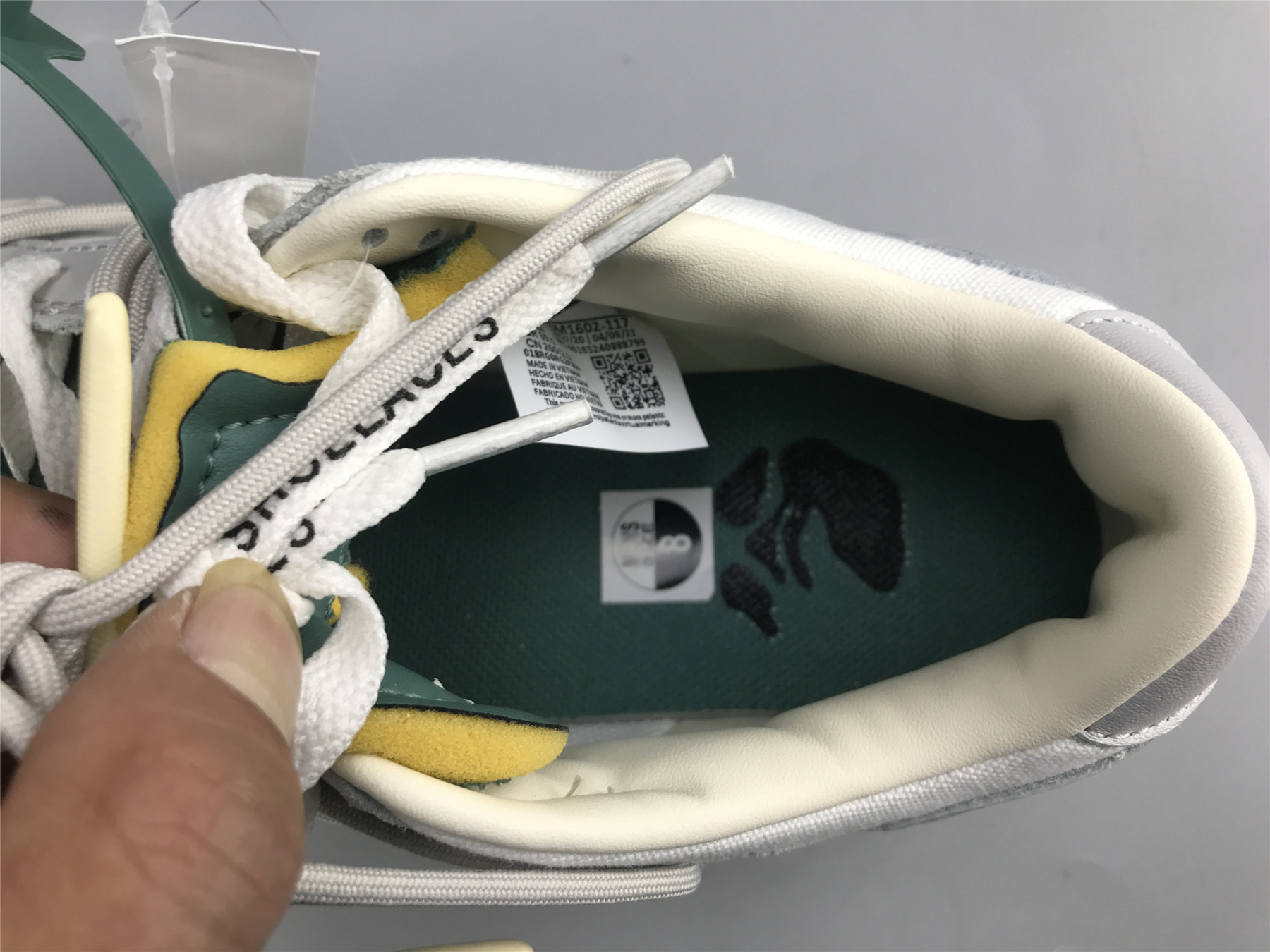 UA NIKE OFF-WHITE X DUNK LOW