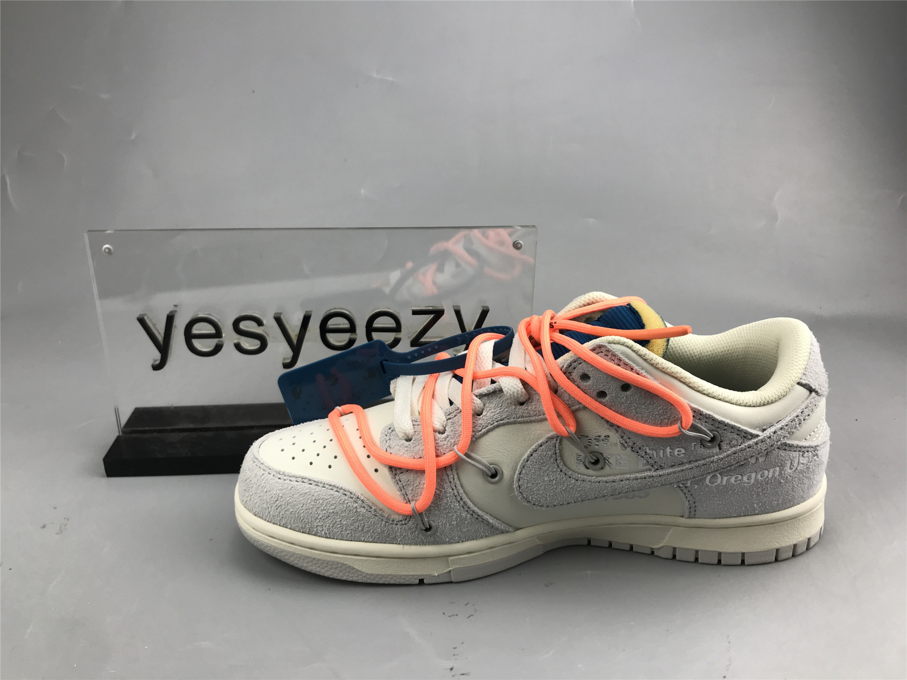 UA NIKE OFF-WHITE X DUNK LOW
