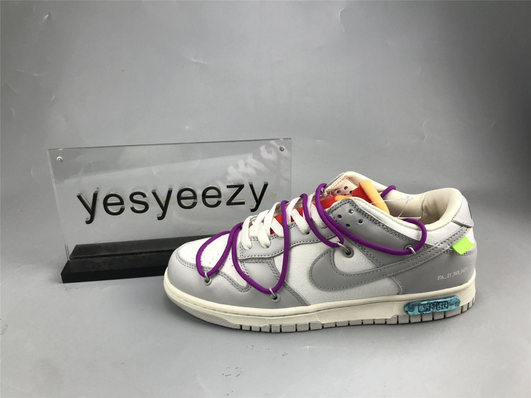 UA NIKE OFF-WHITE X DUNK LOW
