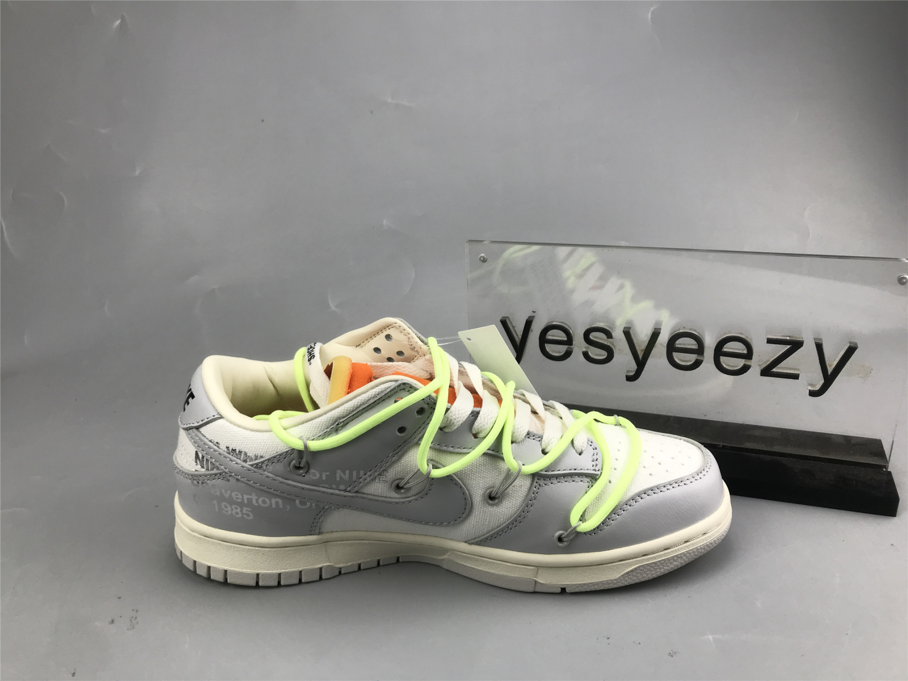 UA NIKE OFF-WHITE X DUNK LOW