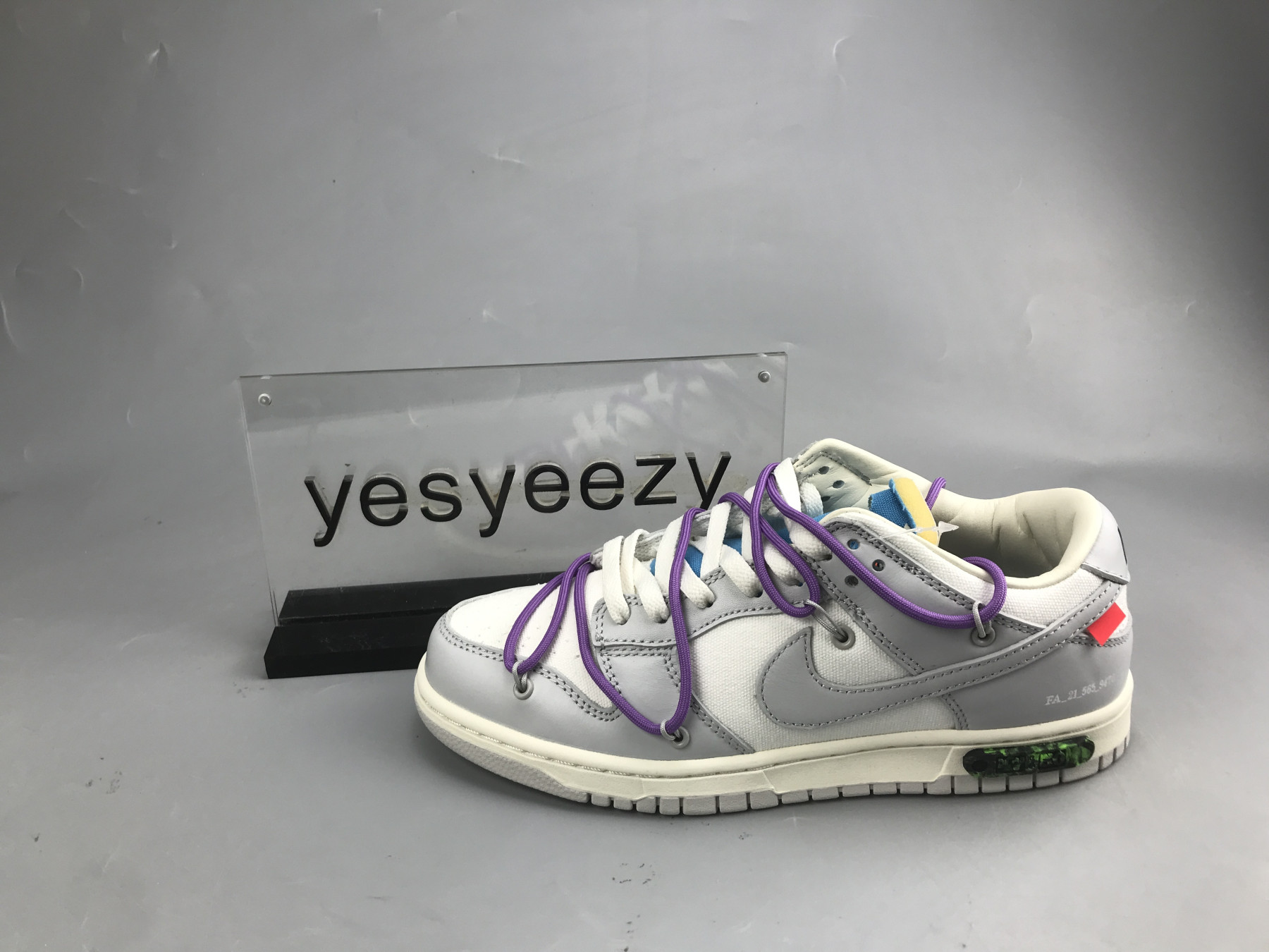 UA NIKE OFF-WHITE X DUNK LOW