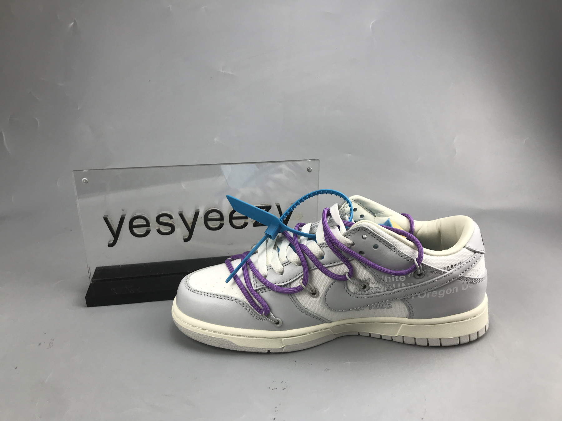 UA NIKE OFF-WHITE X DUNK LOW