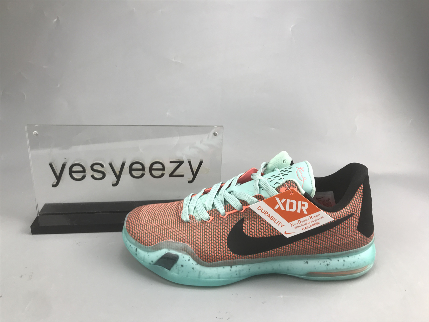 UA NIKE KOBE 10
