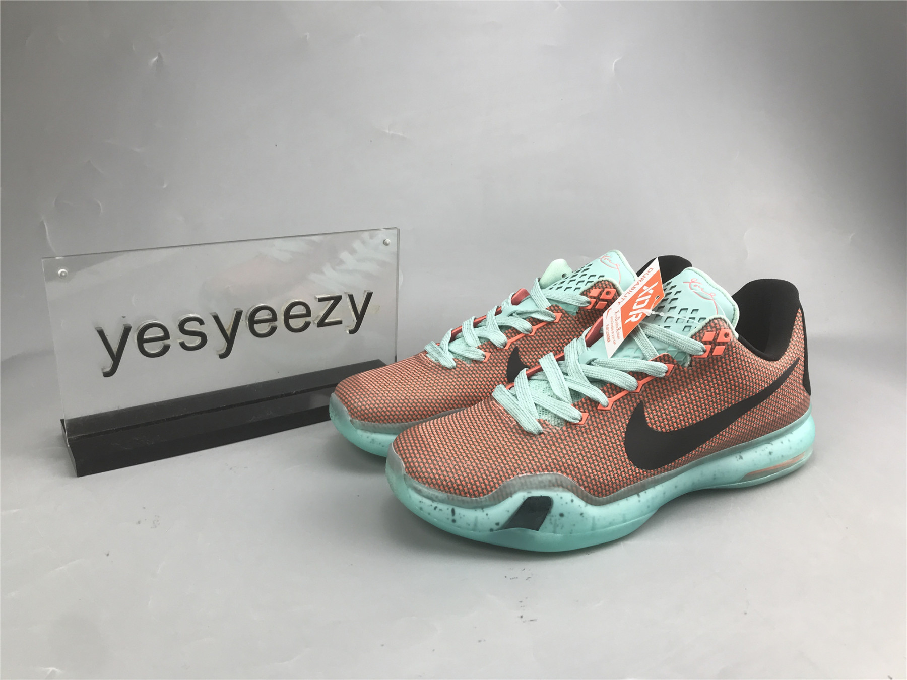 UA NIKE KOBE 10