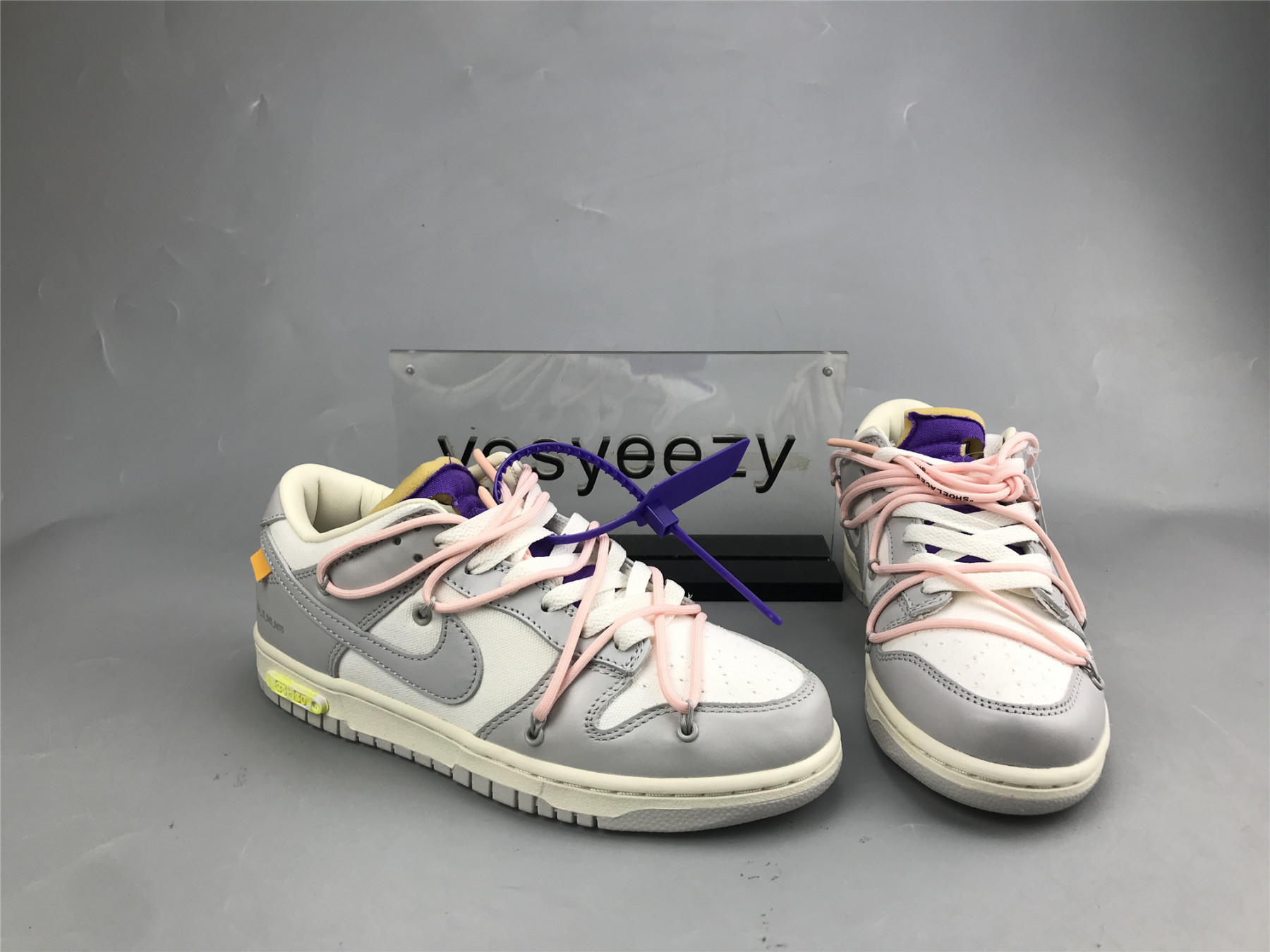 UA NIKE OFF-WHITE X DUNK LOW